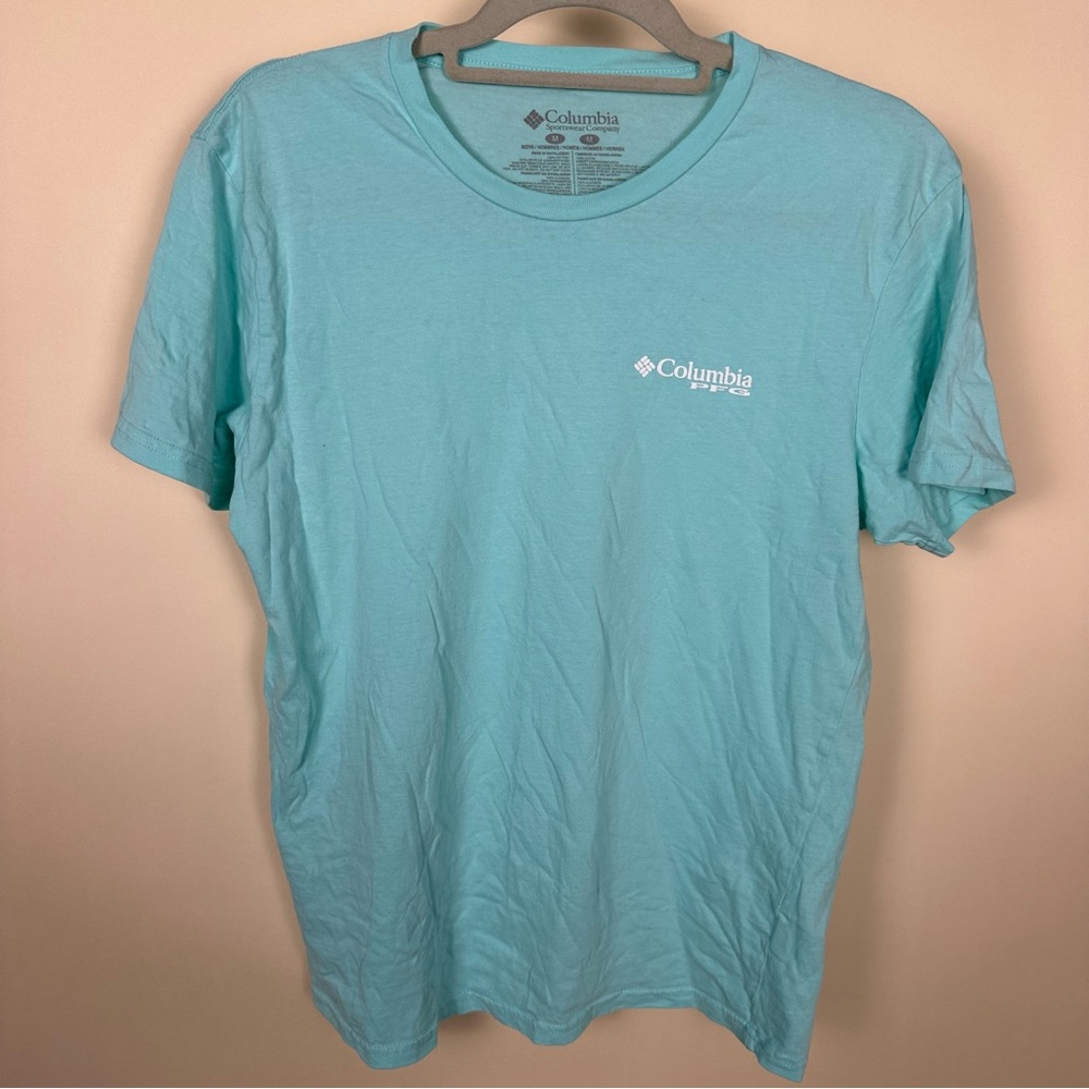 Columbia Fishing T-Shirt, men’s medium, baby blue